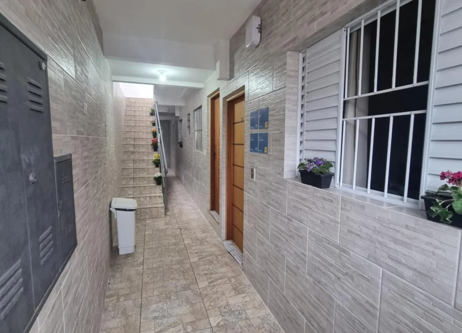 Studio Ideal São Paulo 0*,  Brasil